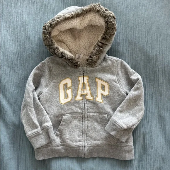 🛎️ Clearance Gap Girl Logo Zip Hoodie Size 2 Years Toddler - Picture 1 of 5